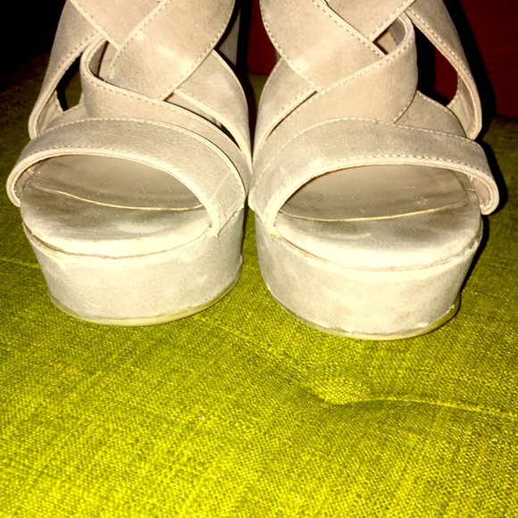 Chinese Laundry Wedges - Picture 4 of 6